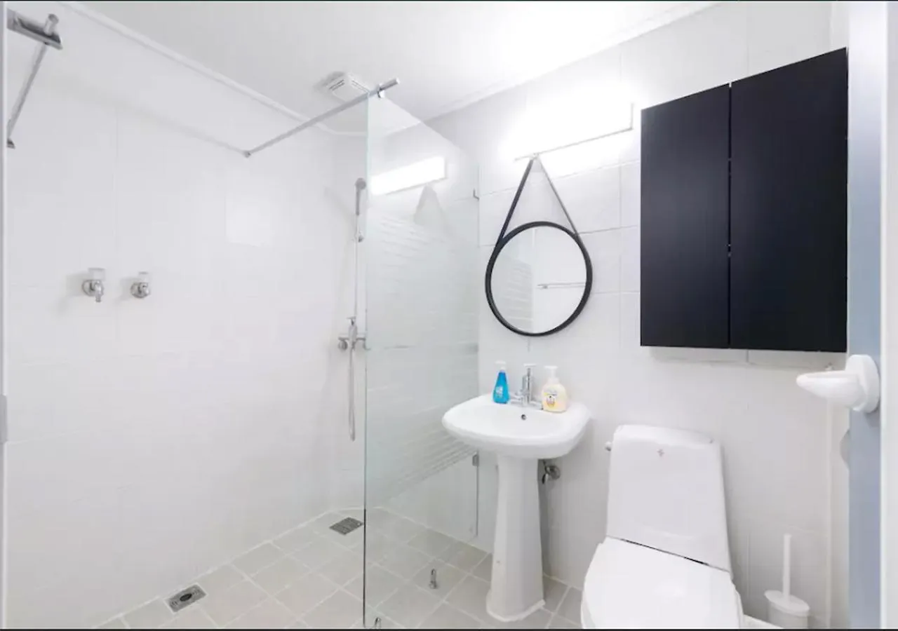 Ferienwohnung Here House Hongdae Seoul Apartment