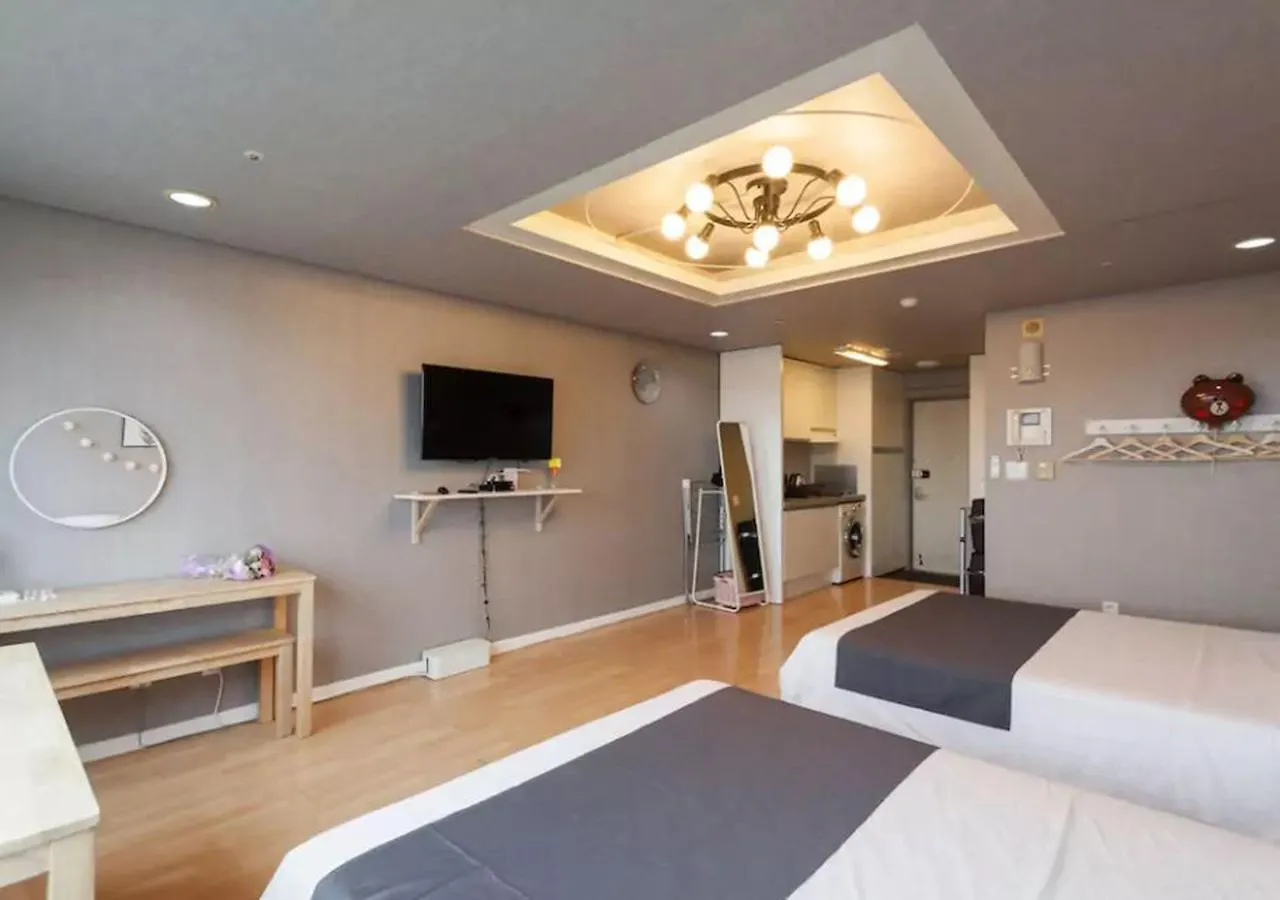 Ferienwohnung Here House Hongdae Seoul Apartment